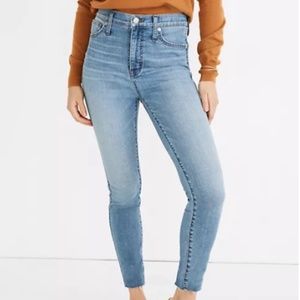 Madewell High-Rise Skinny Light Wash Denim Raw Hem Size 28
